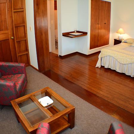 Hotel Crown Melo Esterno foto