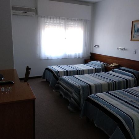 Hotel Crown Melo Esterno foto